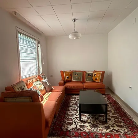 Charming Townhouse Close To The Centre *