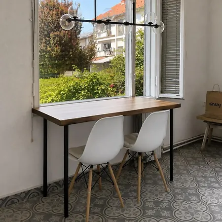Charming Townhouse Close To The Centre Daire Üsküp
